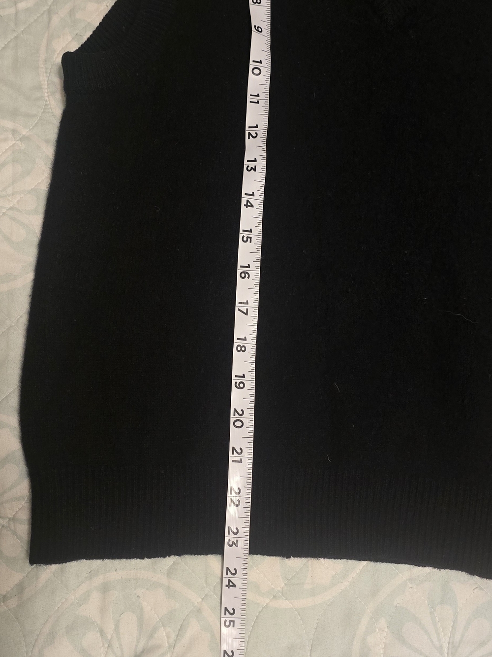 Black V-Neck Wool Sweater Vest - Polo Country Club Preppy Style, Men's Medium - Picture 9 of 10